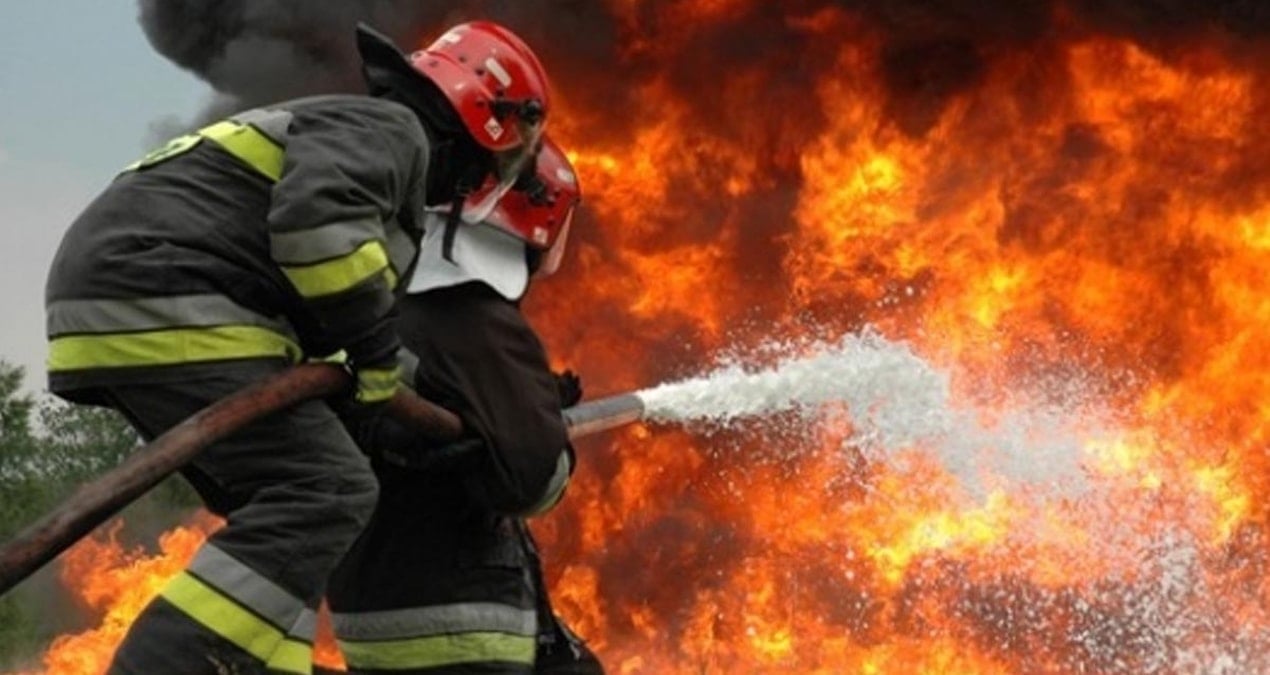 boya uretim tesislerindeki yangin ekipleri harekete gecirdi fVuulReR