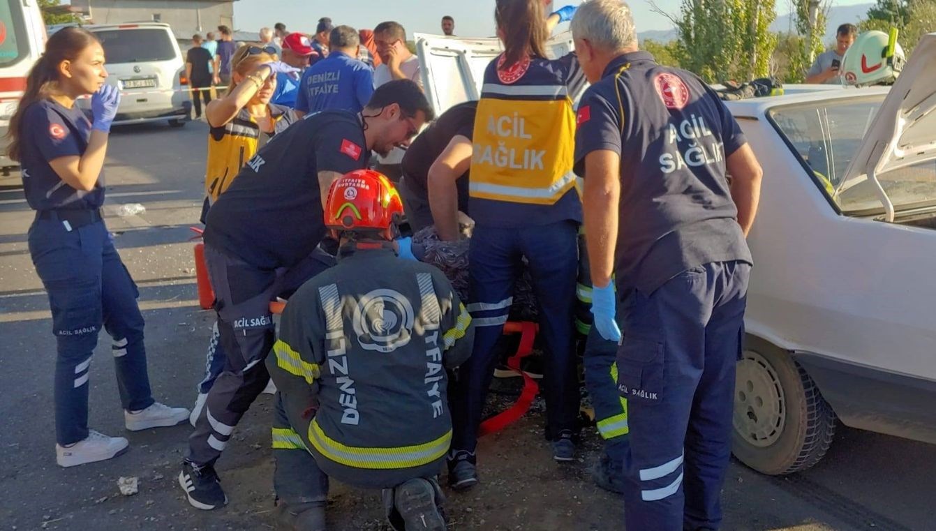 yaralilara yardim etmek isterken kazaya neden oldu bV7EyHgW