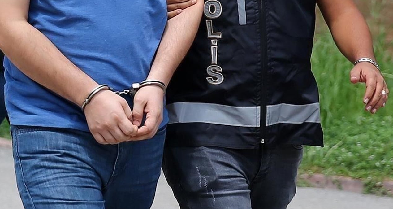 yurt disina kacmaya calisan 2 kisi yakalandi XbwquN3e