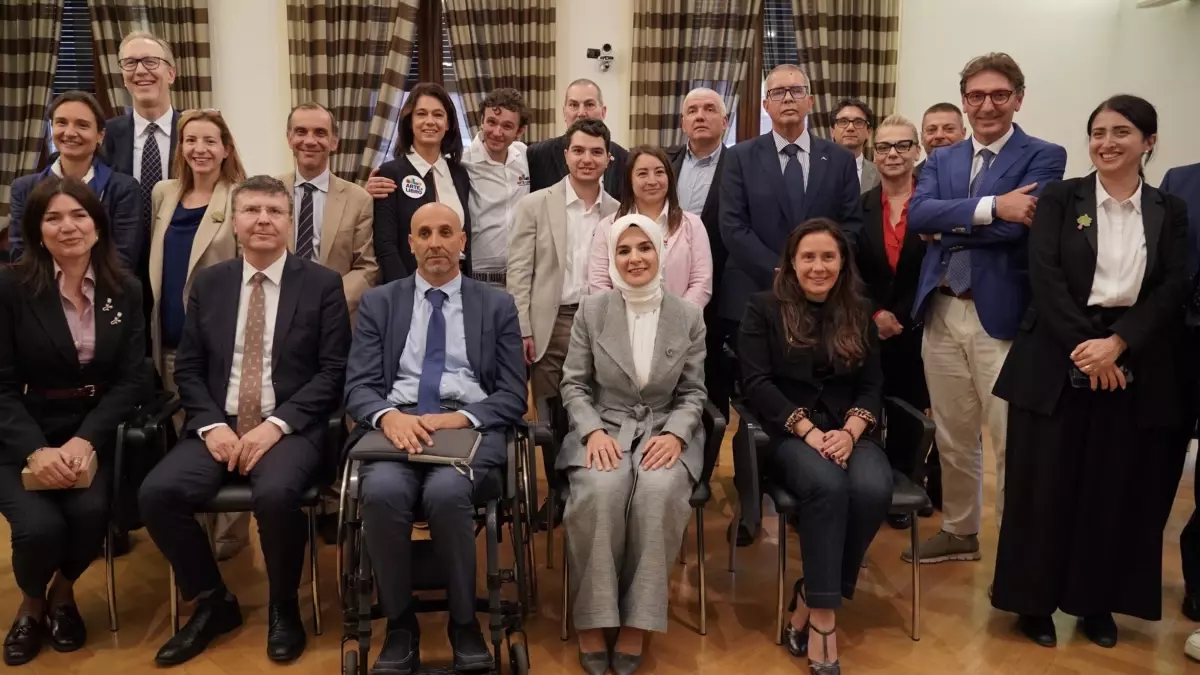 bakan goktas italyada engelli bireyler icin is birligi gorusmeleri yapti kJctUU8I.jpg