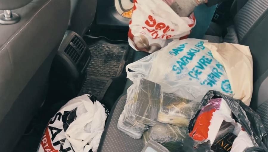 musta telefon kacakcilarina operasyon KlFHG2BU.jpg