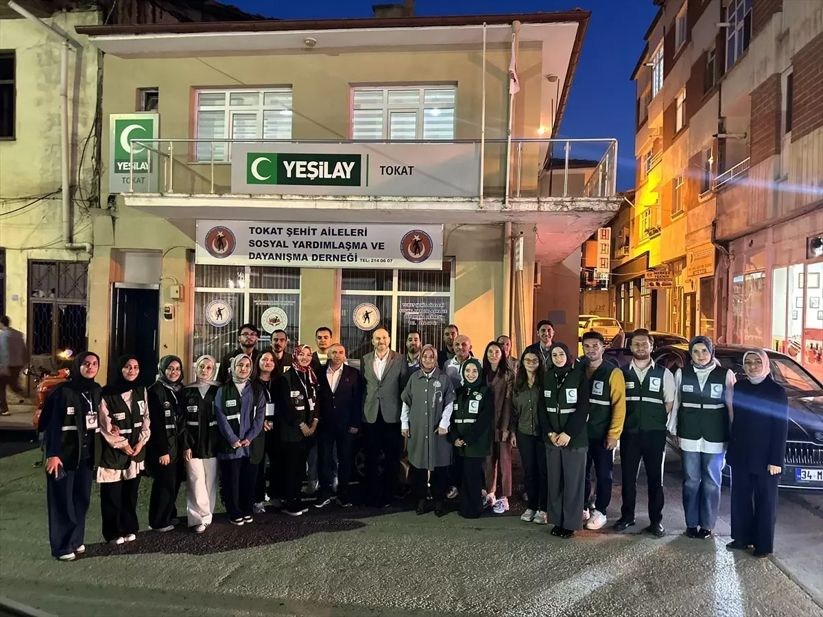 yesilay baskani dinc tokatta 5Ydv131i.jpg